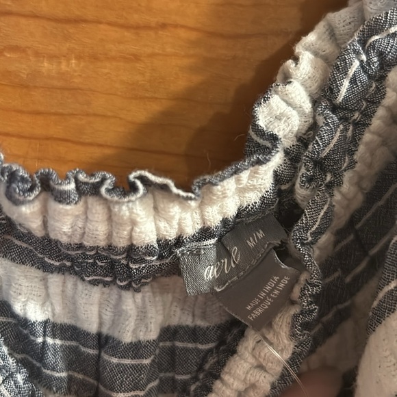 Aerie size medium new without tag crop top - Picture 3 of 4